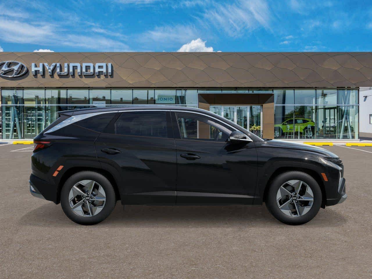 2026 Hyundai Tucson Hybrid SEL