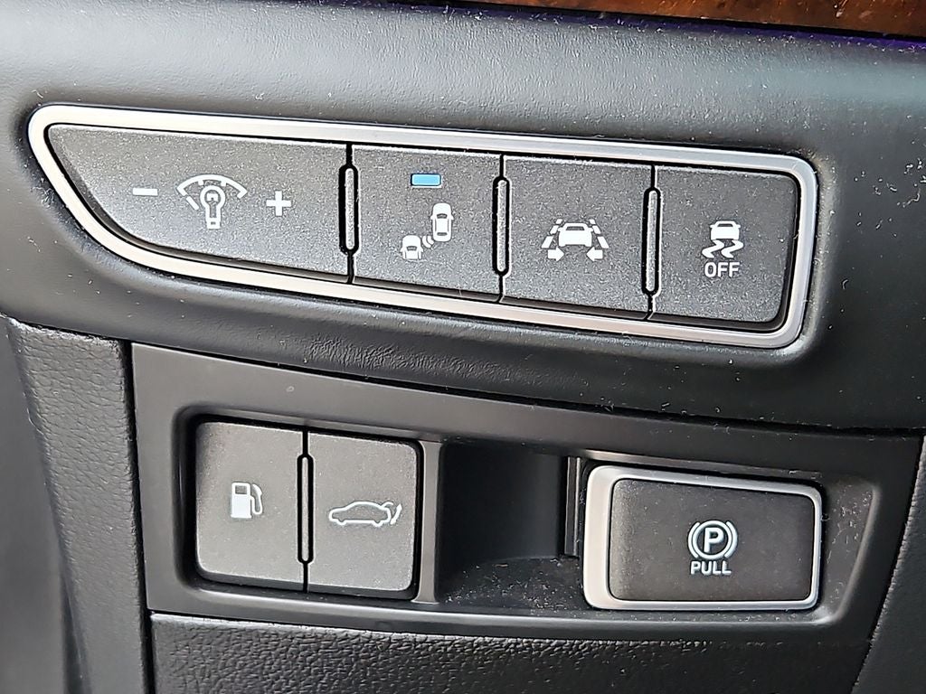 2018 Genesis G90 3.3T Premium