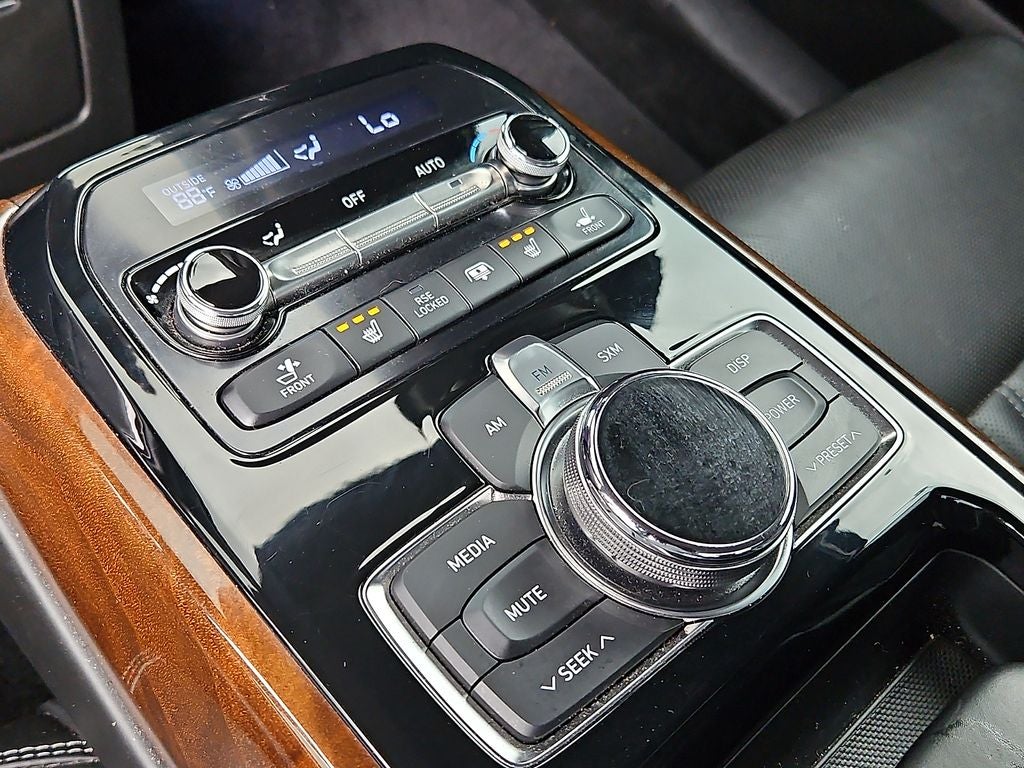 2018 Genesis G90 3.3T Premium