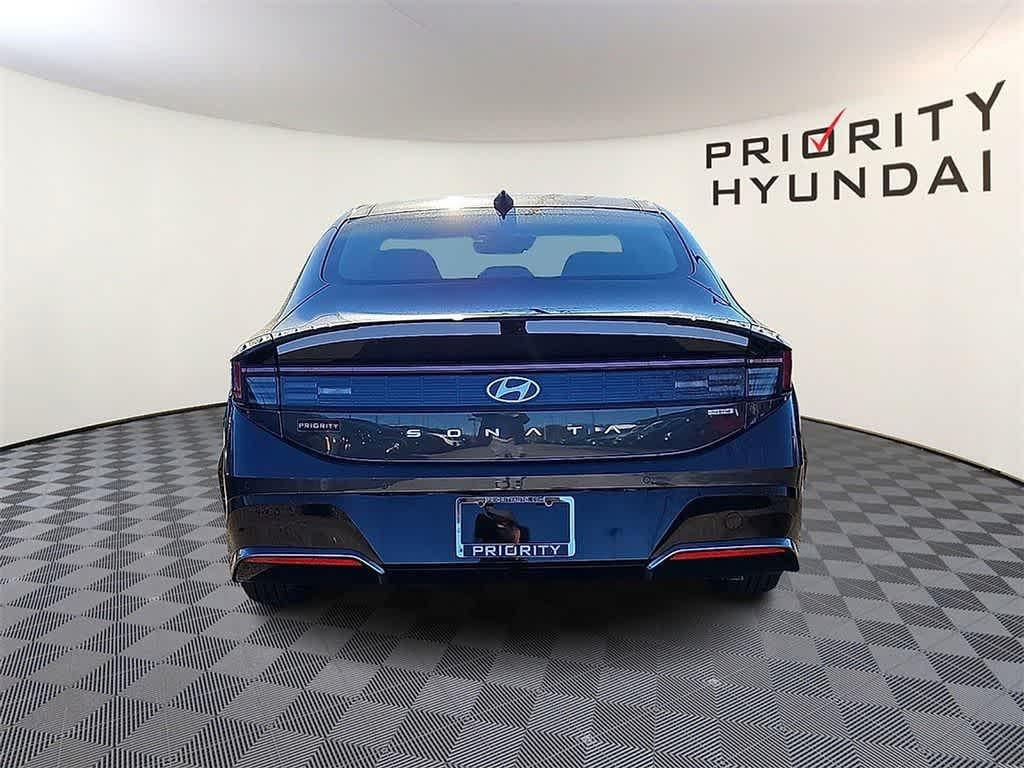 2026 Hyundai Sonata Hybrid Limited