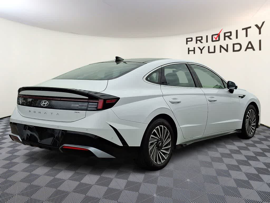 2025 Hyundai Sonata Hybrid Limited