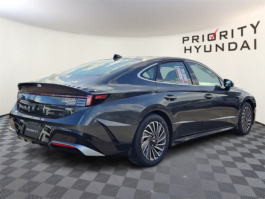 2025 Hyundai Sonata Hybrid Limited