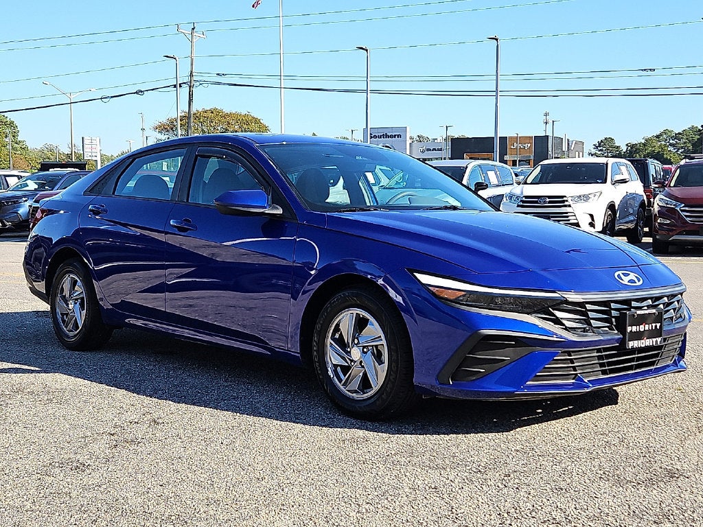 2025 Hyundai Elantra SE