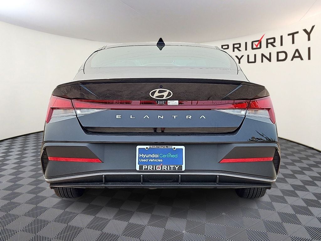 2025 Hyundai Elantra SEL Sport