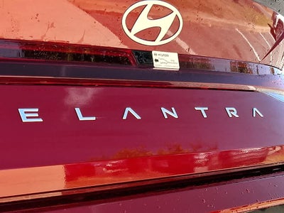 2025 Hyundai Elantra SEL Sport