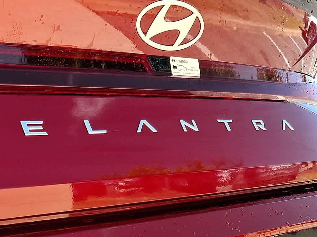 2025 Hyundai Elantra SEL Sport