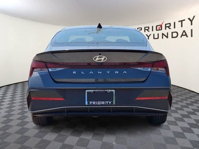2025 Hyundai Elantra SEL Sport