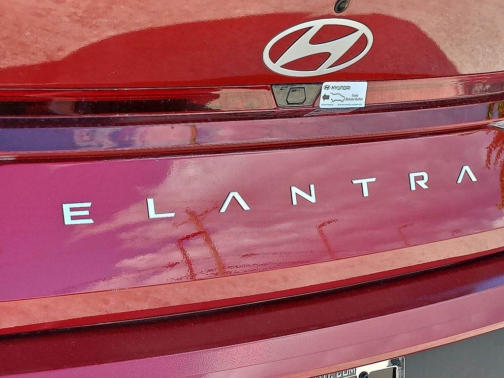 2025 Hyundai Elantra SEL Sport