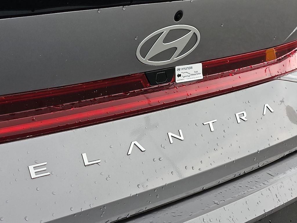 2025 Hyundai Elantra Hybrid SEL Sport
