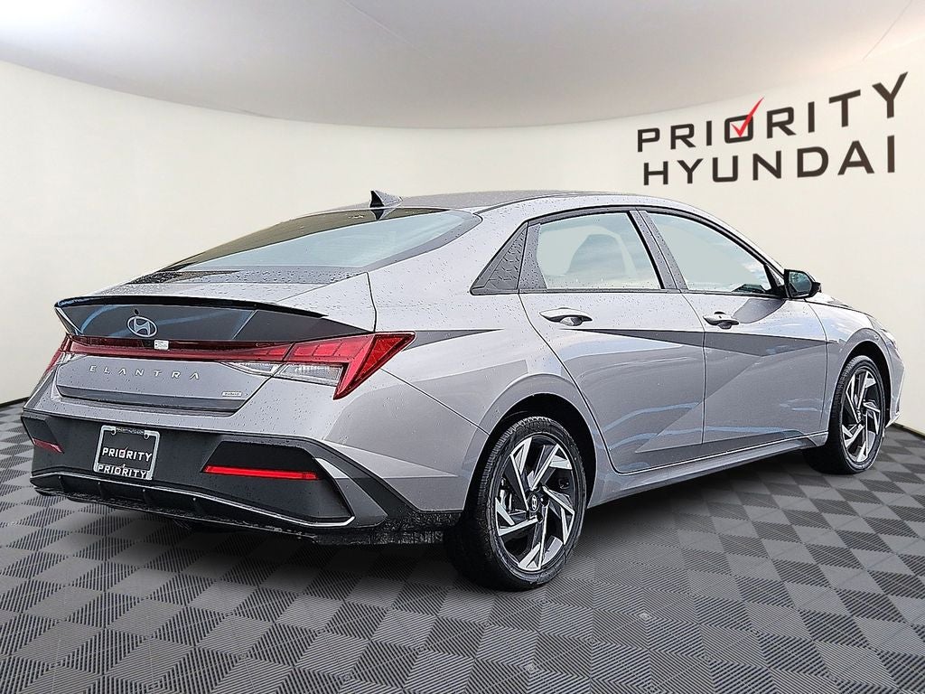 2025 Hyundai Elantra Hybrid SEL Sport