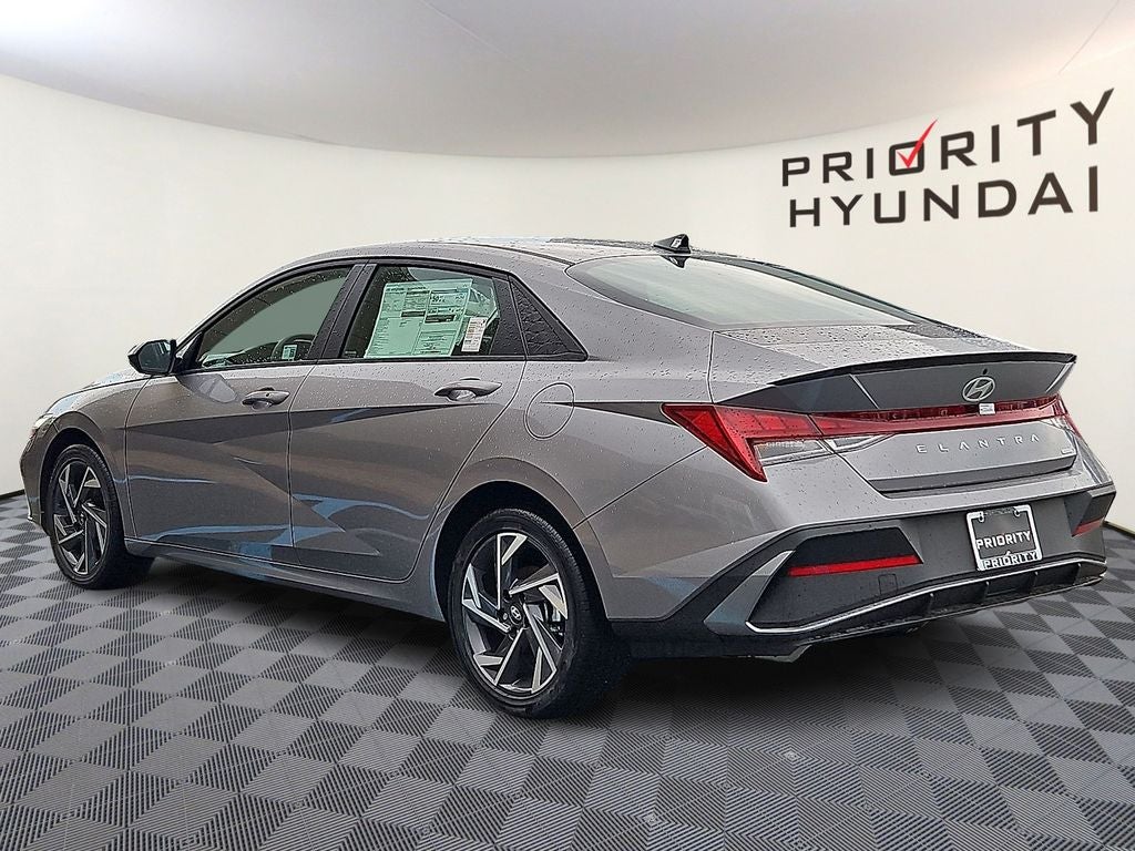 2025 Hyundai Elantra Hybrid SEL Sport
