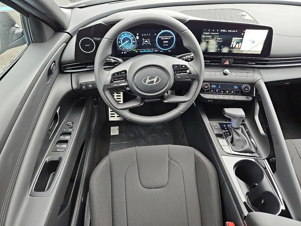 2025 Hyundai Elantra Hybrid SEL Sport