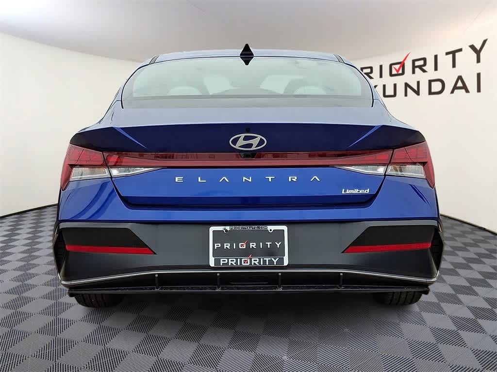 2025 Hyundai Elantra Limited