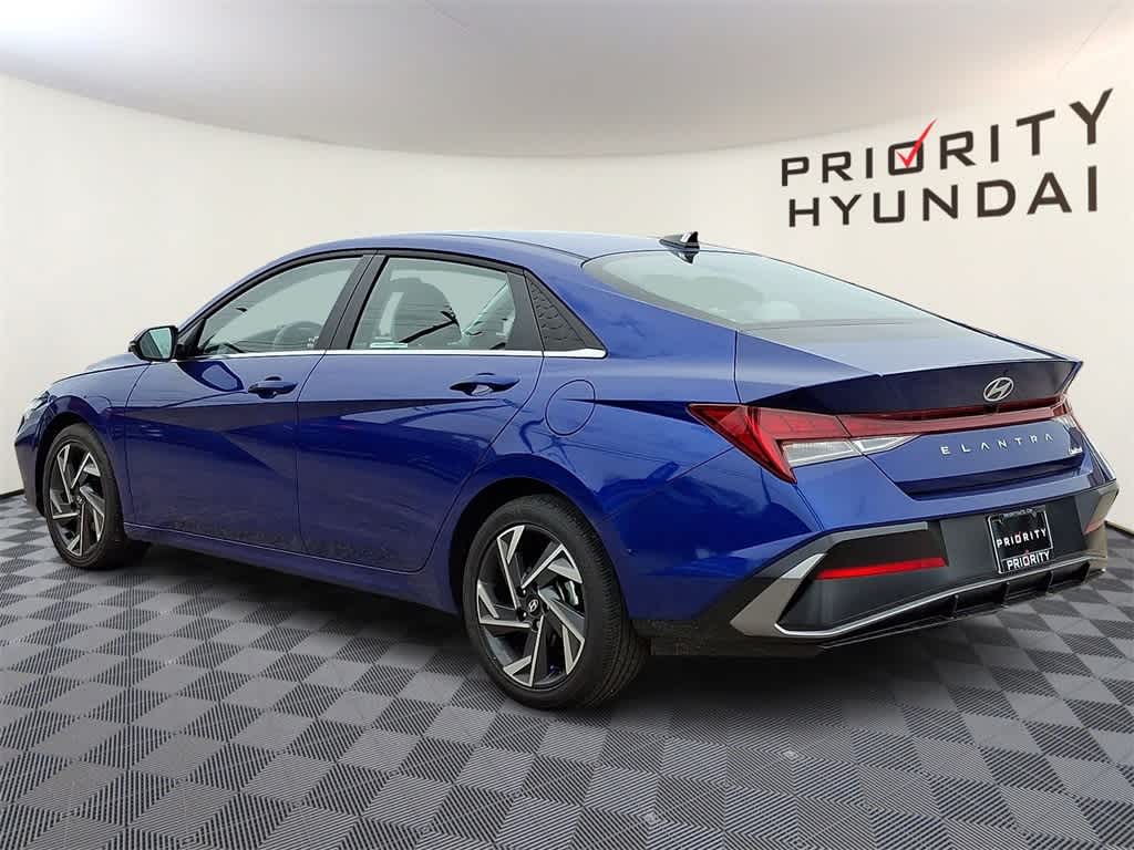 2025 Hyundai Elantra Limited