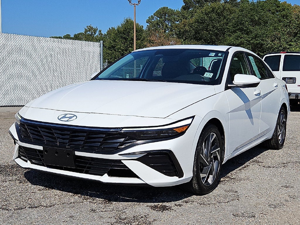 2025 Hyundai Elantra SEL Convenience