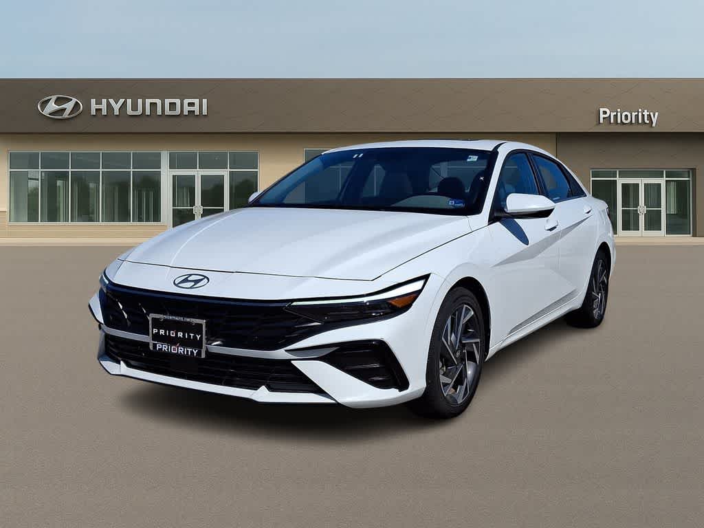 2025 Hyundai Elantra SEL Convenience