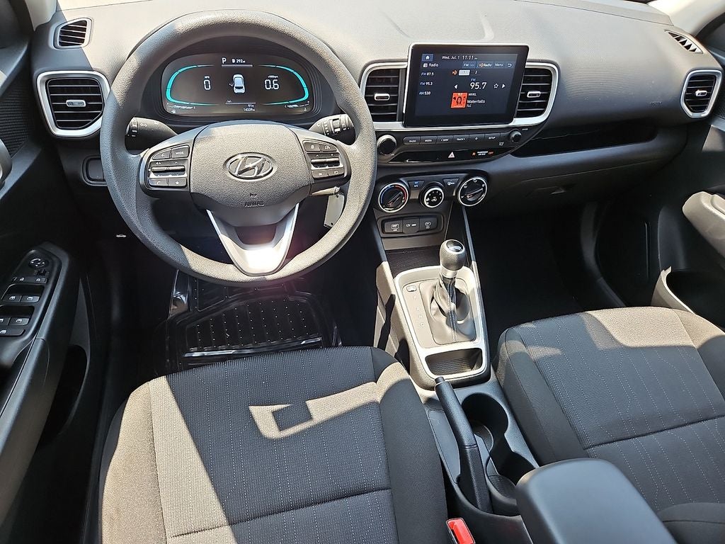 2025 Hyundai Venue SE