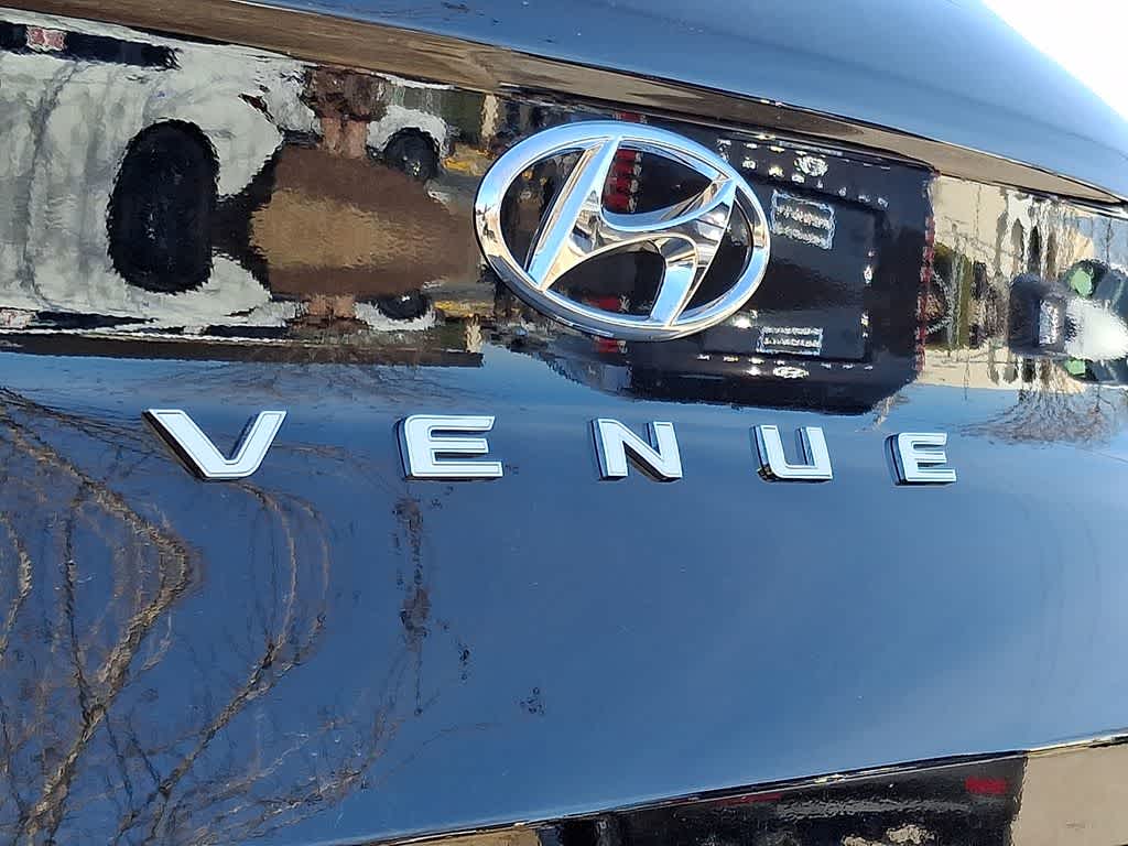 2026 Hyundai Venue SE
