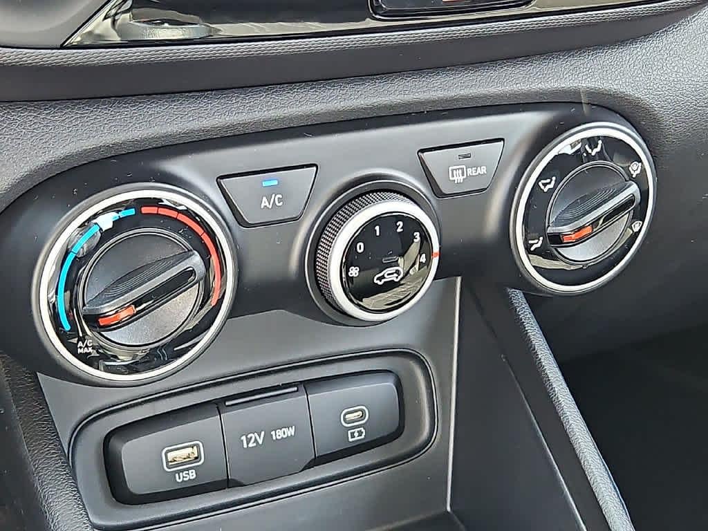 2026 Hyundai Venue SE