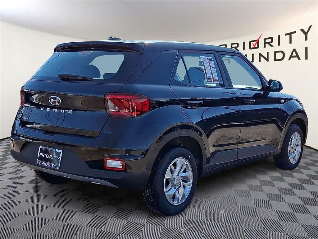 2026 Hyundai Venue SE