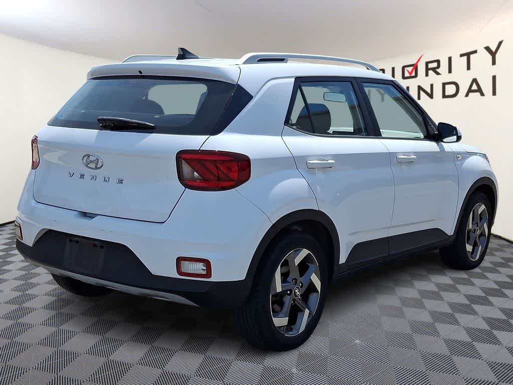 2022 Hyundai Venue SEL