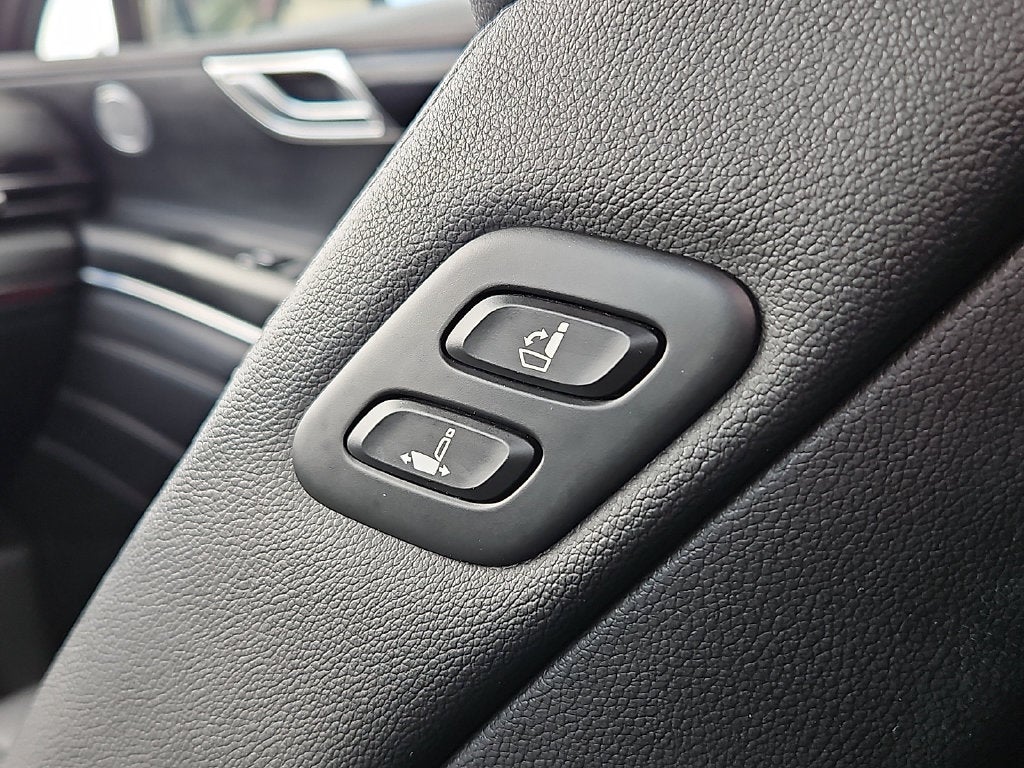 2025 Genesis GV80 2.5T Standard