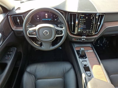 2024 Volvo XC60 Plus Dark Theme