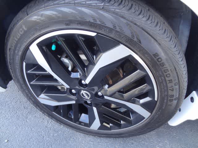 2024 Nissan Versa SR