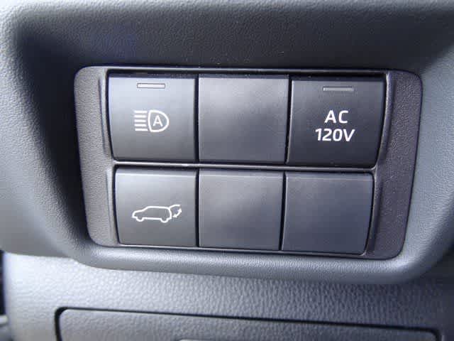 2023 Toyota Highlander Hybrid Bronze Edition