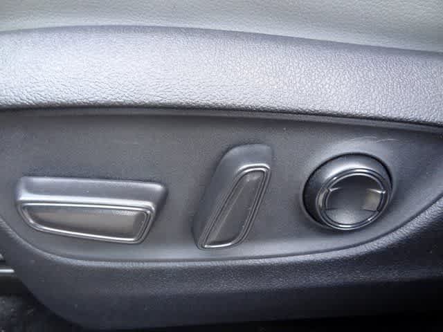 2023 Toyota Highlander Hybrid Bronze Edition