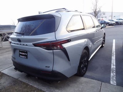 2025 Toyota Sienna Woodland Edition