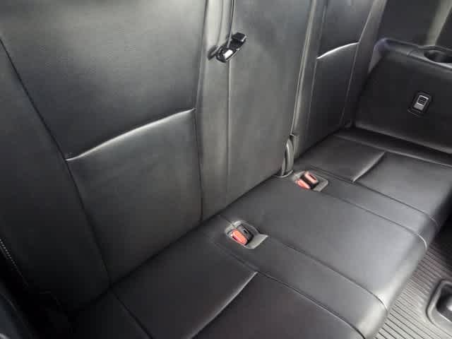 2022 Toyota Highlander Hybrid Platinum