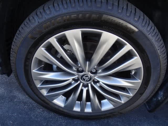 2022 Toyota Highlander Hybrid Platinum