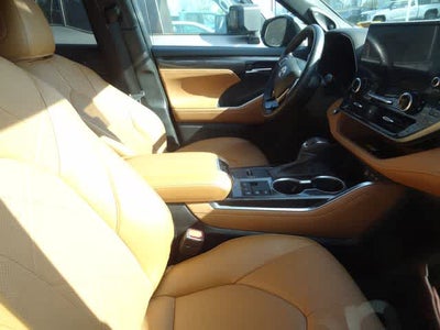 2024 Toyota Highlander Hybrid Platinum