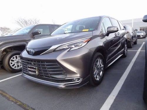 2023 Toyota Sienna Platinum