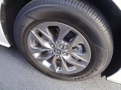 2023 Toyota Sienna XLE