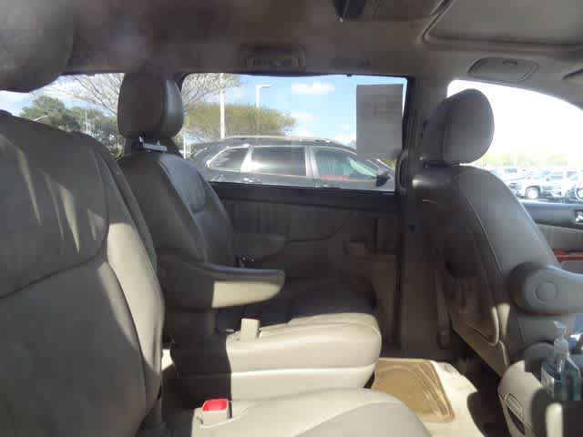 2009 Toyota Sienna XLE