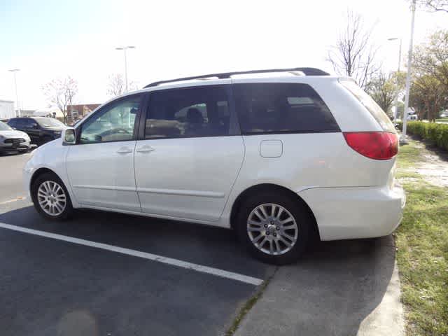 2009 Toyota Sienna XLE