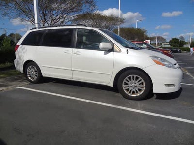 2009 Toyota Sienna XLE