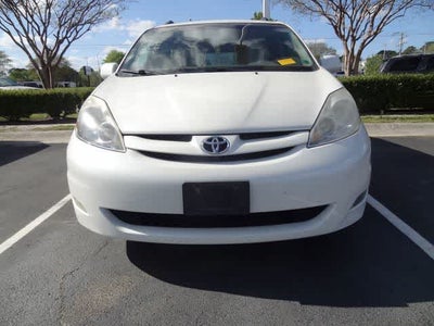 2009 Toyota Sienna XLE