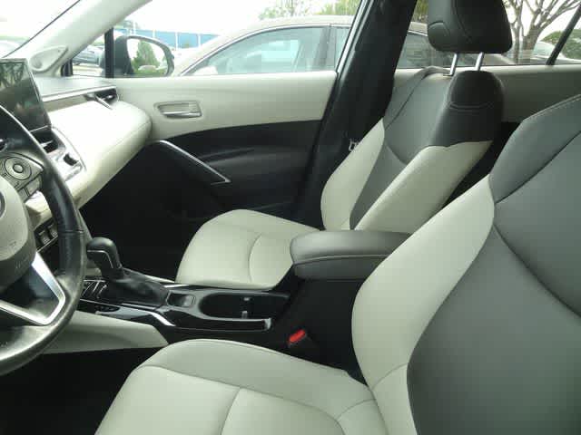 2023 Toyota Corolla Cross XLE