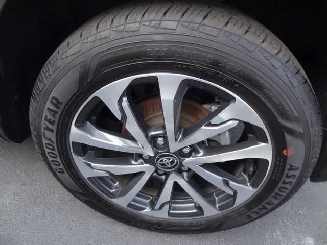 2025 Toyota Corolla Cross XLE