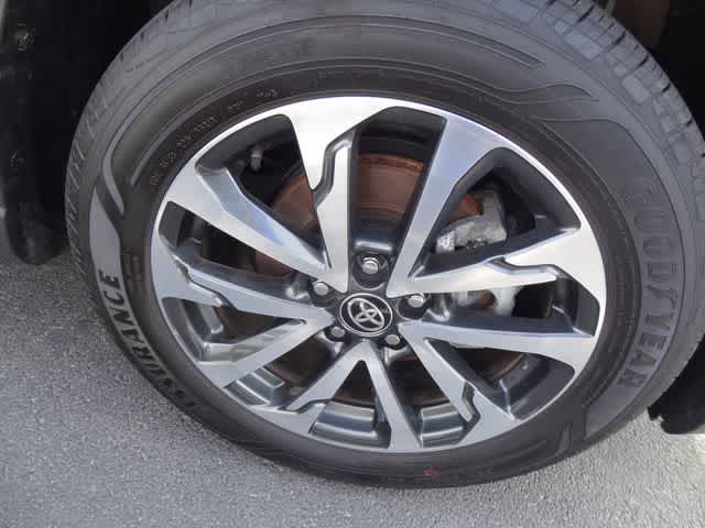 2025 Toyota Corolla Cross XLE