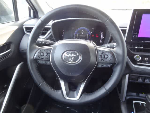 2025 Toyota Corolla Cross XLE