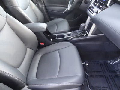 2025 Toyota Corolla Cross XLE
