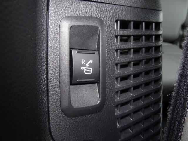 2023 Toyota Sequoia SR5