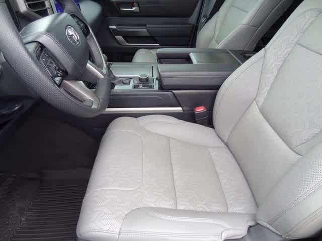 2023 Toyota Sequoia SR5