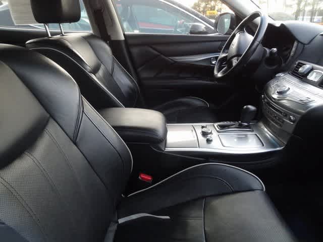 2018 INFINITI Q70L 3.7 LUXE