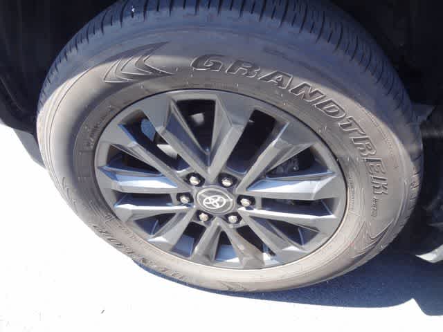 2024 Toyota Land Cruiser 4WD (Natl)