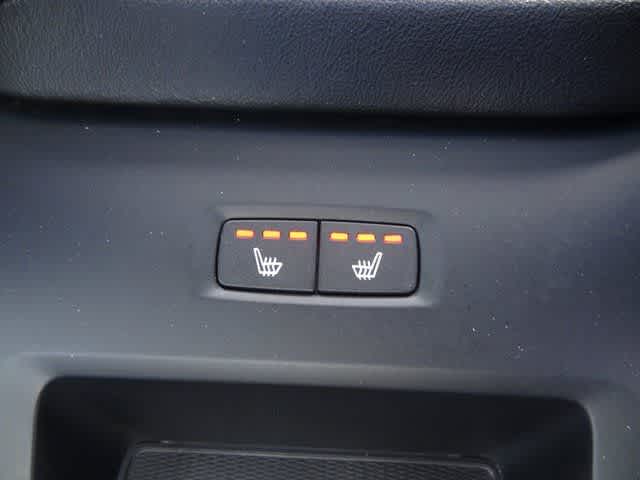 2024 Volvo S60 Plus Dark Theme